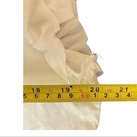 NWT COLORTREE FASHION VOGUE CAP RUFFLE SLEEVE RHINESTONE DETAIL TOP WHITE L - Picture 7 of 7